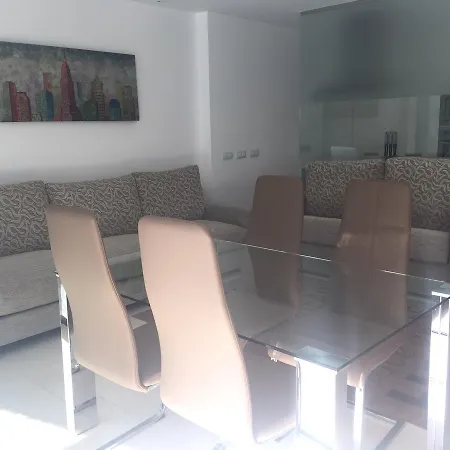 Aqua Luxury Suites Los Cristianos Appartamento *