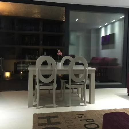 Aqua Luxury Suites Los Cristianos Palm-mar