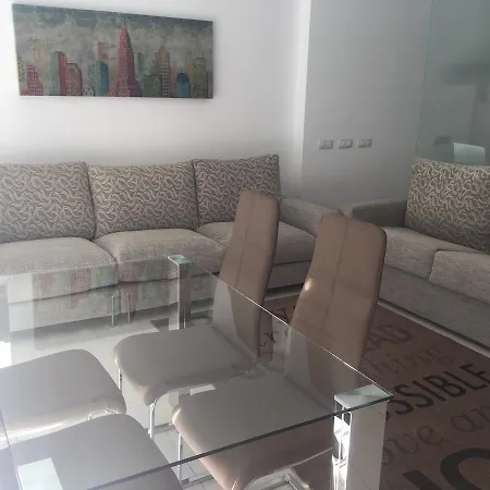 Aqua Luxury Suites Los Cristianos *