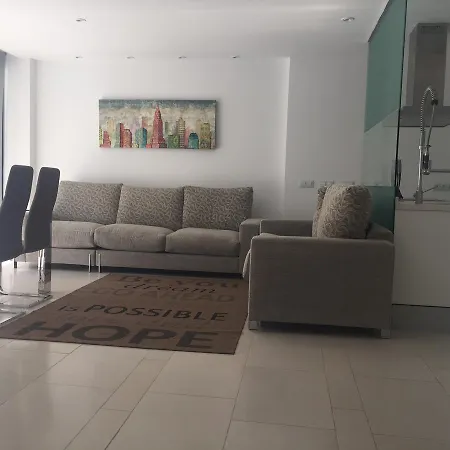 Aqua Luxury Suites Los Cristianos Apartment *