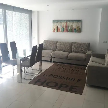 Aqua Luxury Suites Los Cristianos *